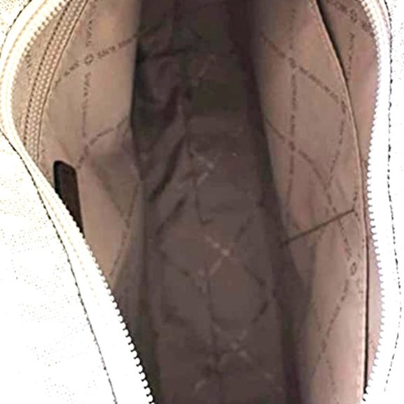 NWT Michael Kors Jet Set Travel Tote Crossbody Shoulder Bag Vanilla Logo Brown - Picture 12 of 16